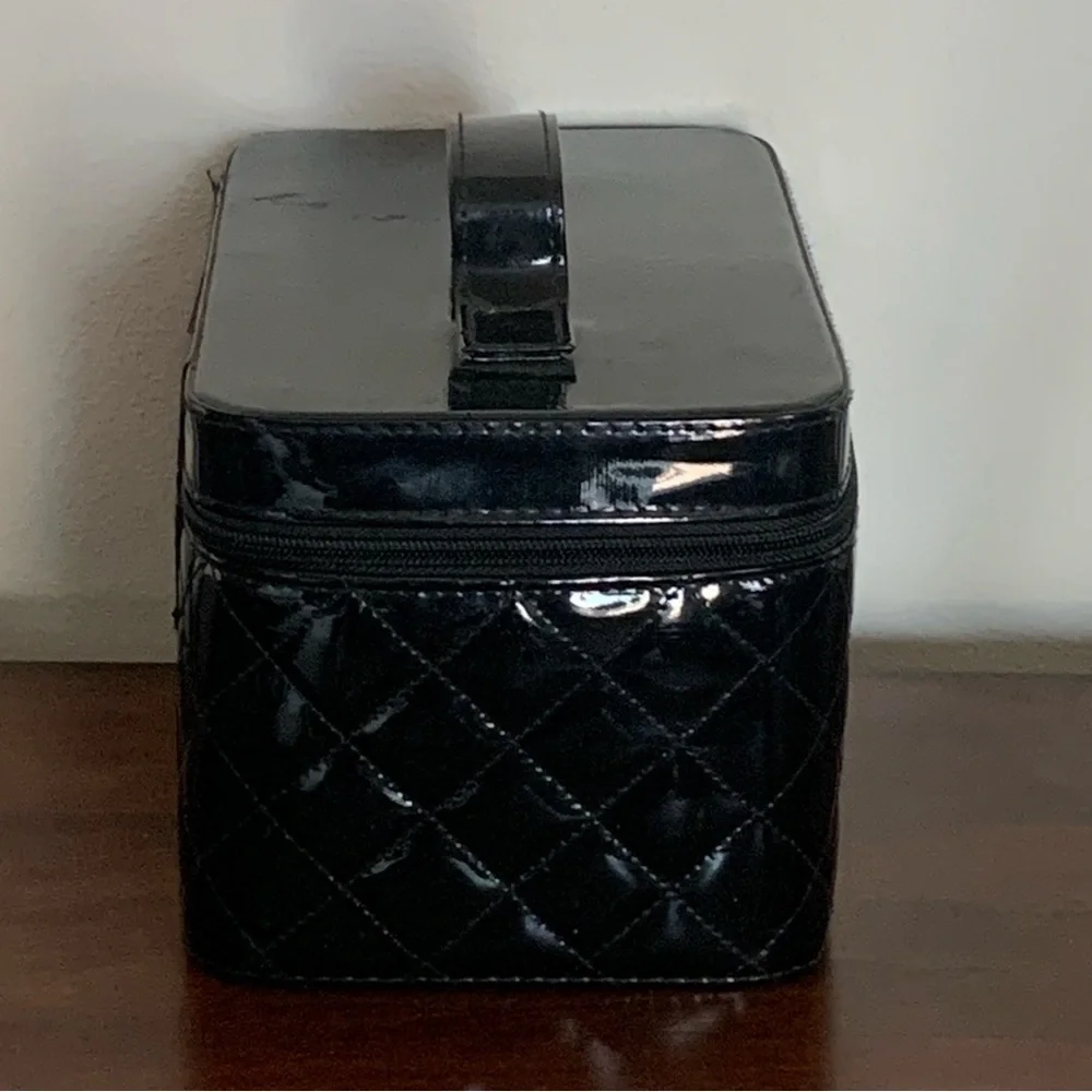 Caboodles black shiny vinyl quilted travel makeup storage case